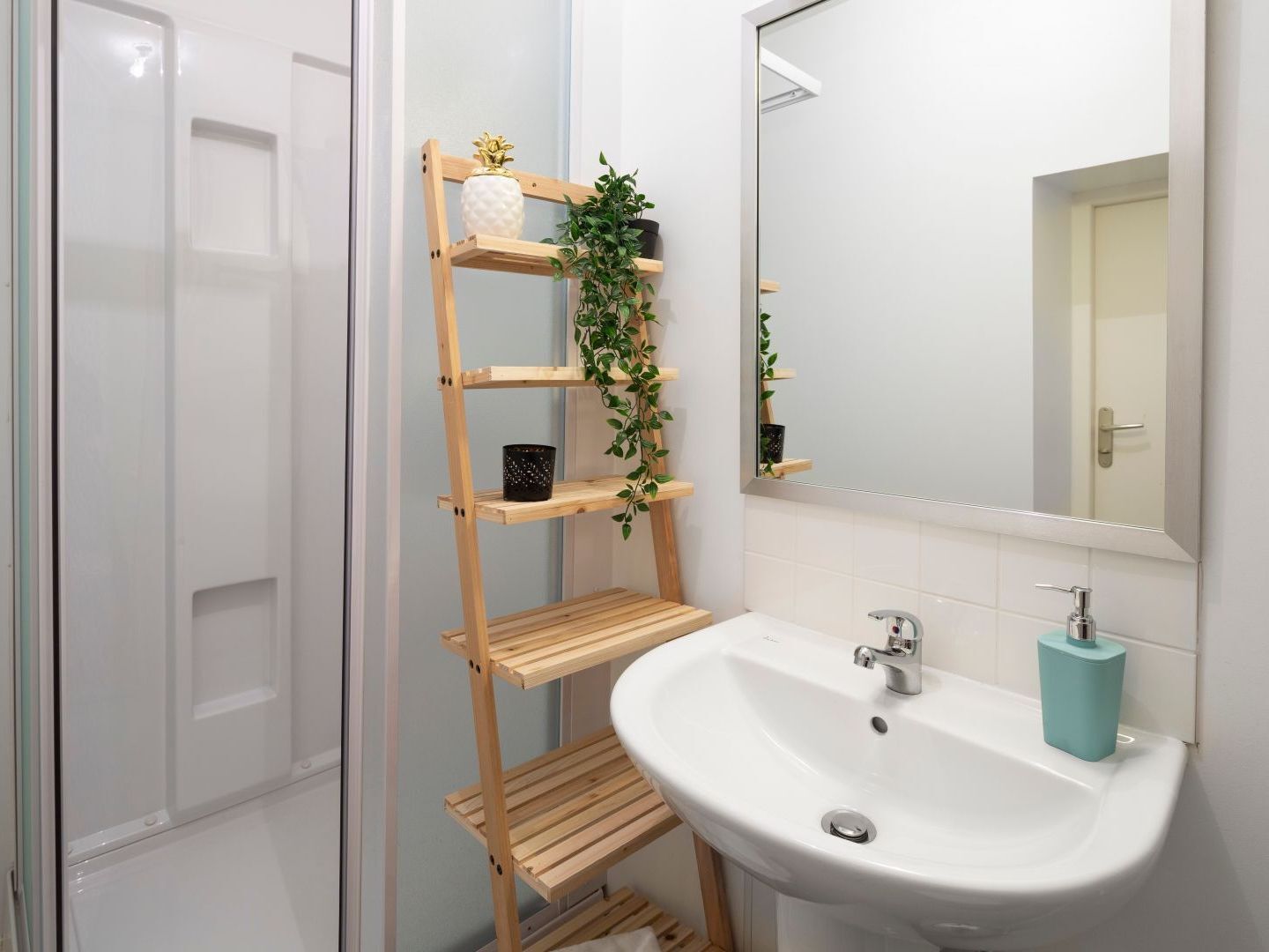 Cosmic By Cocoonr Apartment